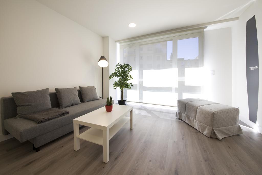 Pension T5 Donostia Suites San Sebastián Rom bilde